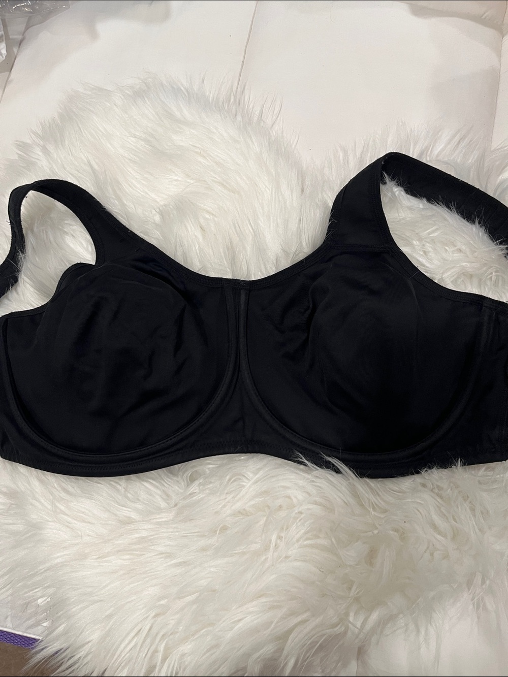 Wacoal Black Sports Bra, underwire on outside, comfort & support. 40DDD